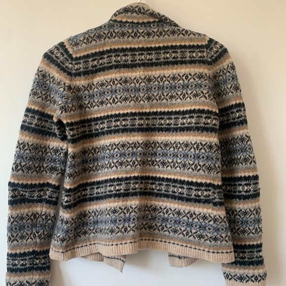 Banana Republic lambs wool winter cardigan - Picture 3 of 7